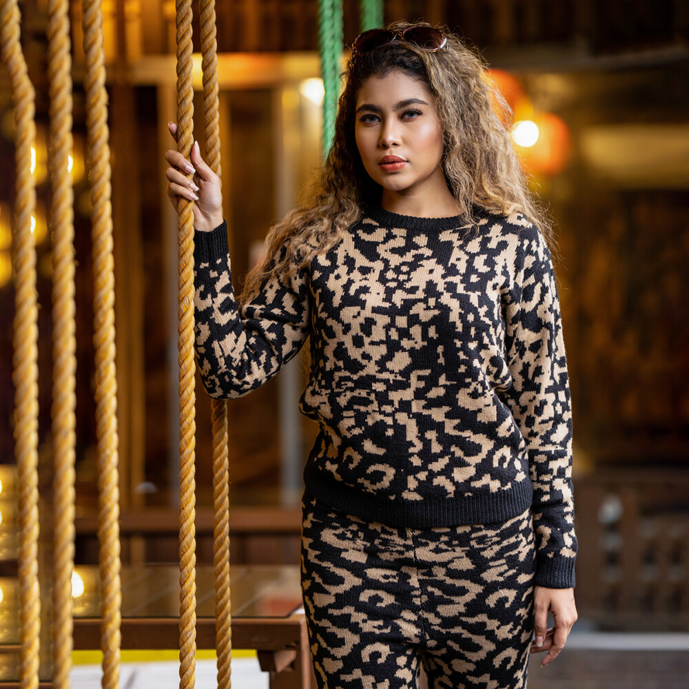 Winter Leopard Knit Co-ord Set - Image 2